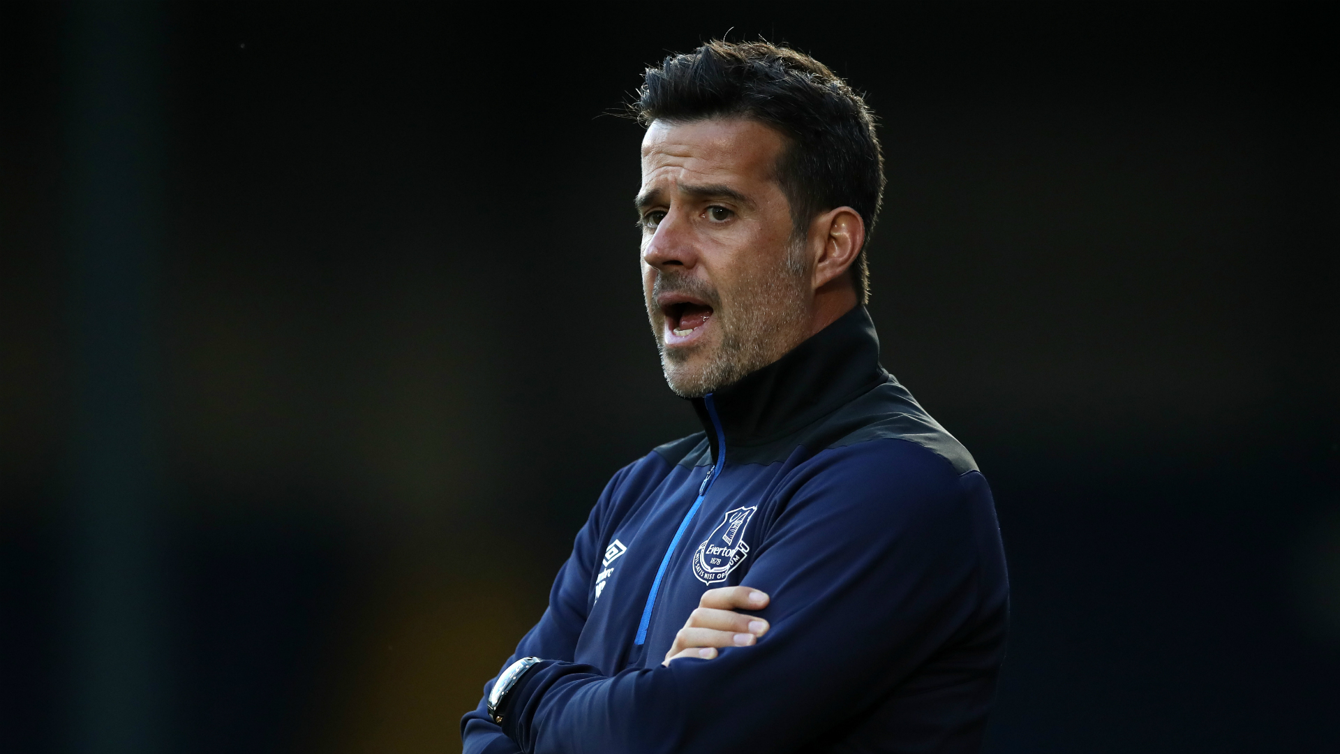 功不仅仅依 功不仅仅依